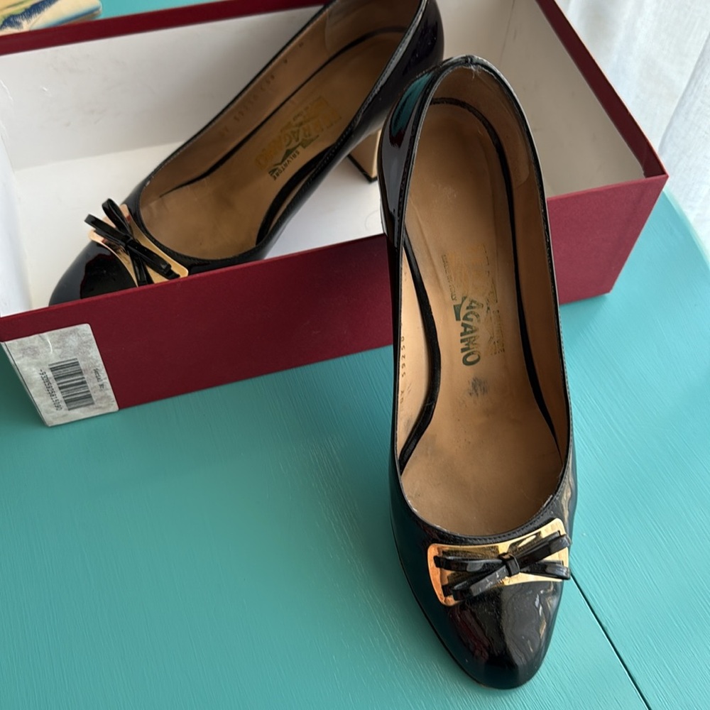 Salvatore Ferragamo Black Heels with Gold Accent - Picture 4 of 8